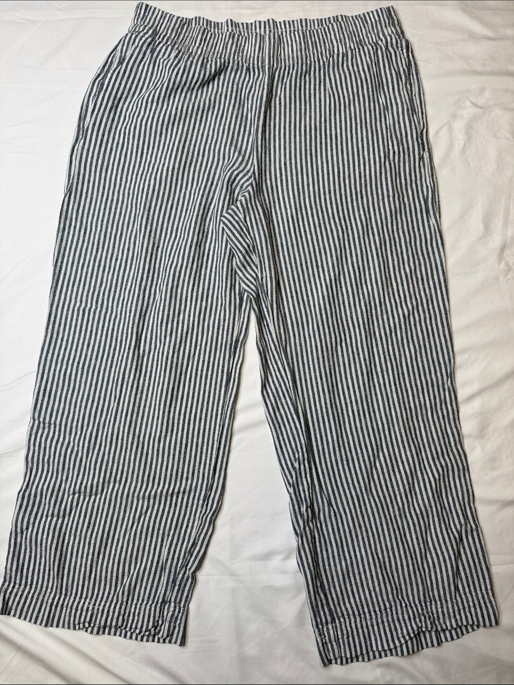 Old Navy Vertical Striped Linen Blend high rise Wide leg Pants Navy & White L